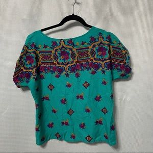 Vintage Land 'N Sea Colorful Pattern Top Small